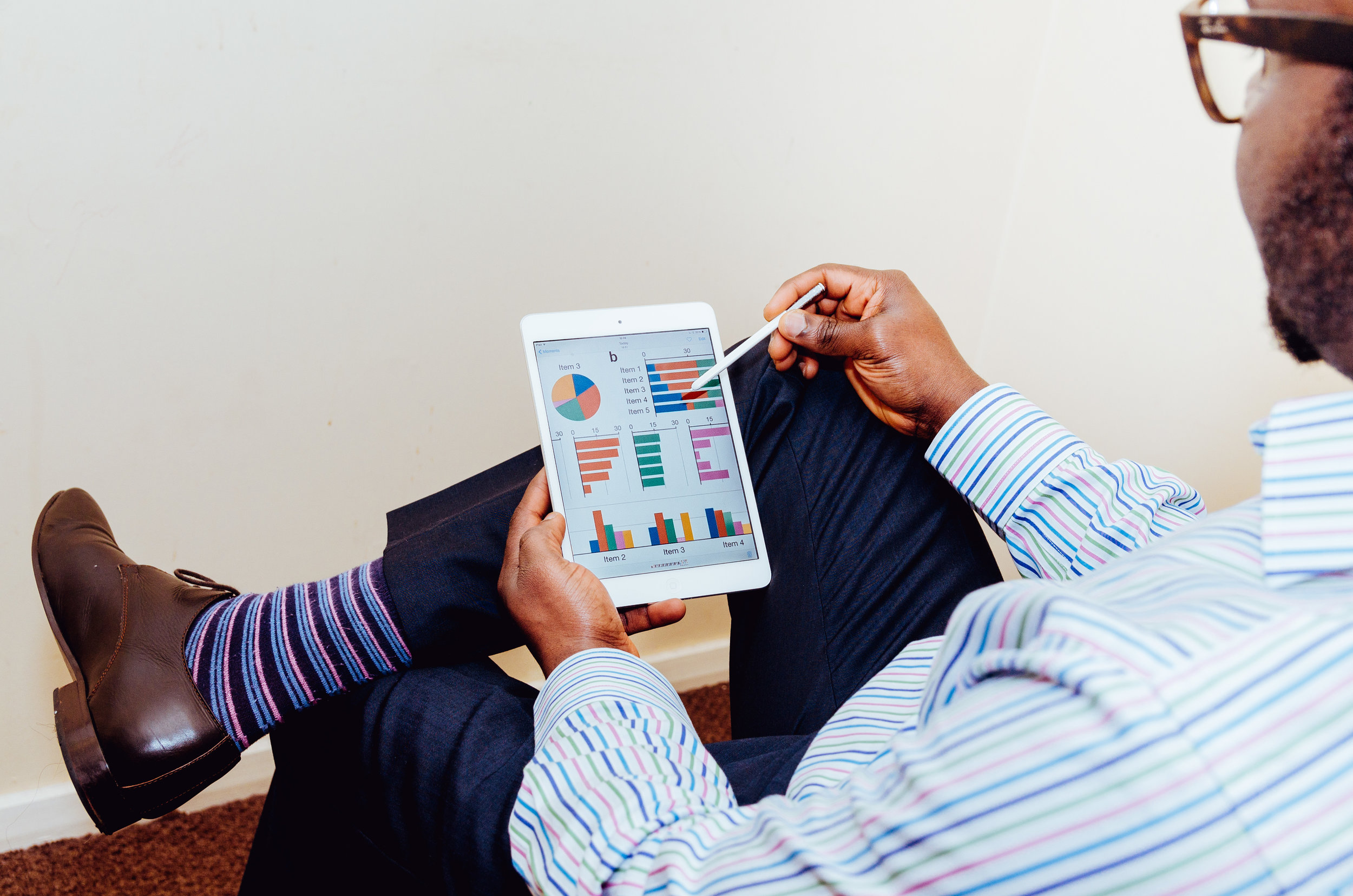 Roth IRA or 401(k): Which One Is Right For You?