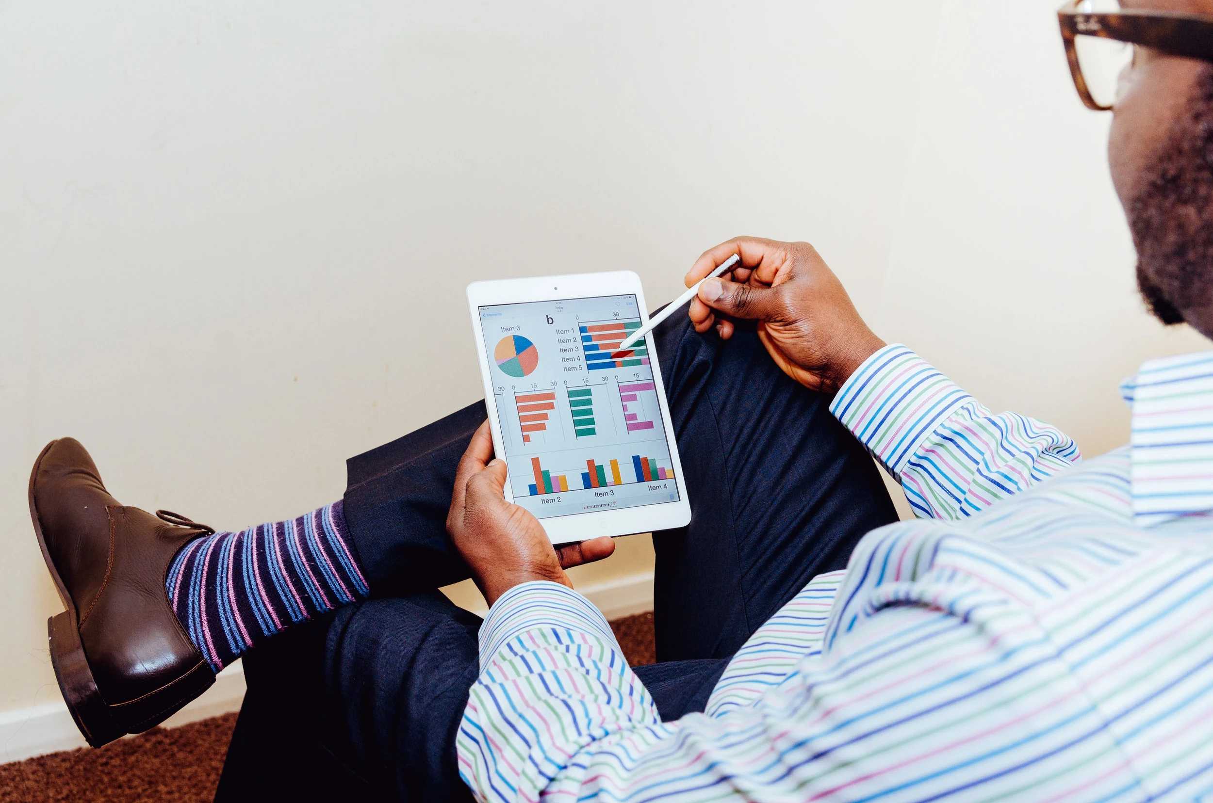 Roth IRA or 401(k): Which One Is Right For You?