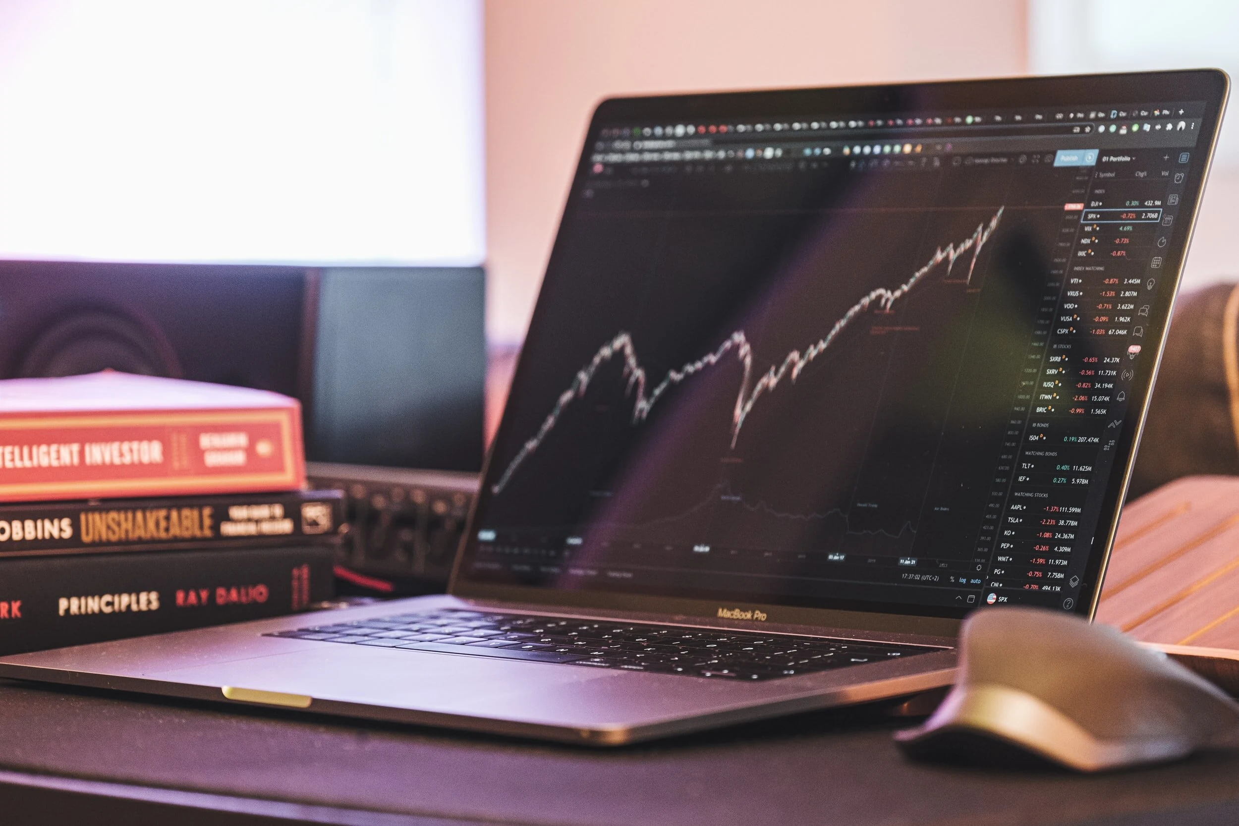 6 Reasons Why I Invest In Stocks to Build Wealth